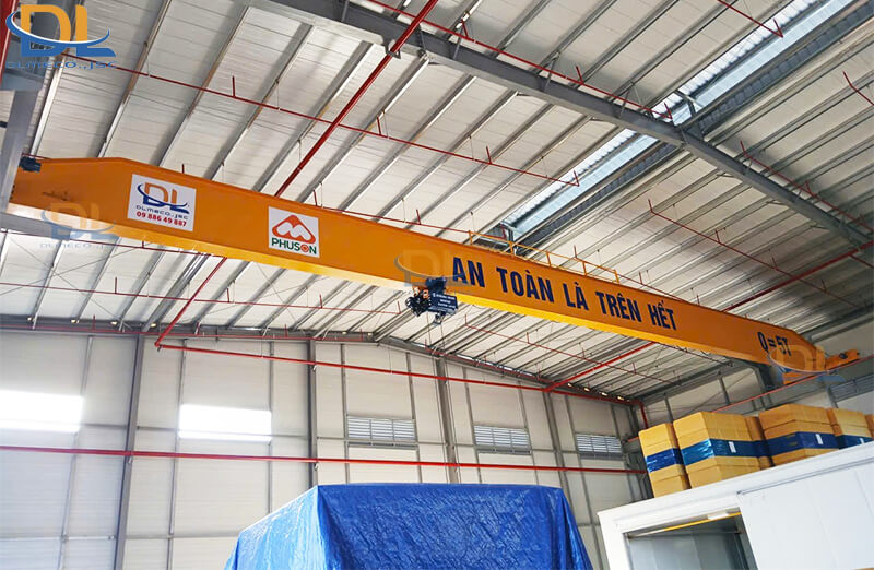 Palang sungdo 5 tấn được treo trên dầm chính Palang sungdo 5 tấn được treo trên dầm chính
